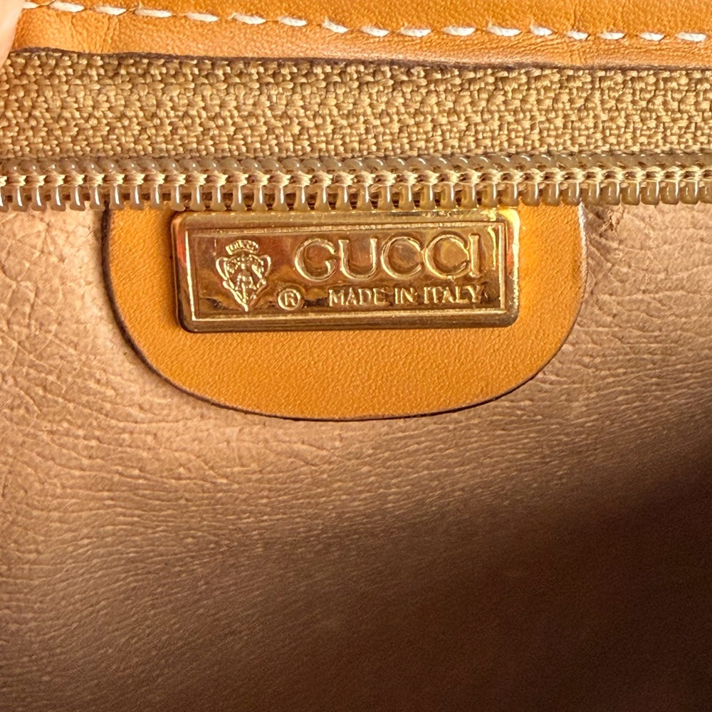 Gucci Micro GG Pouch/Clutch - Picture 12 of 15